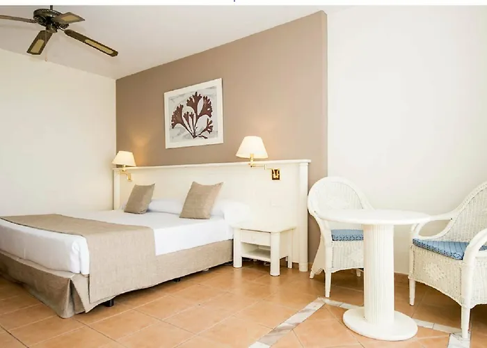 ホテル Bahia Principe Sunlight アデヘ